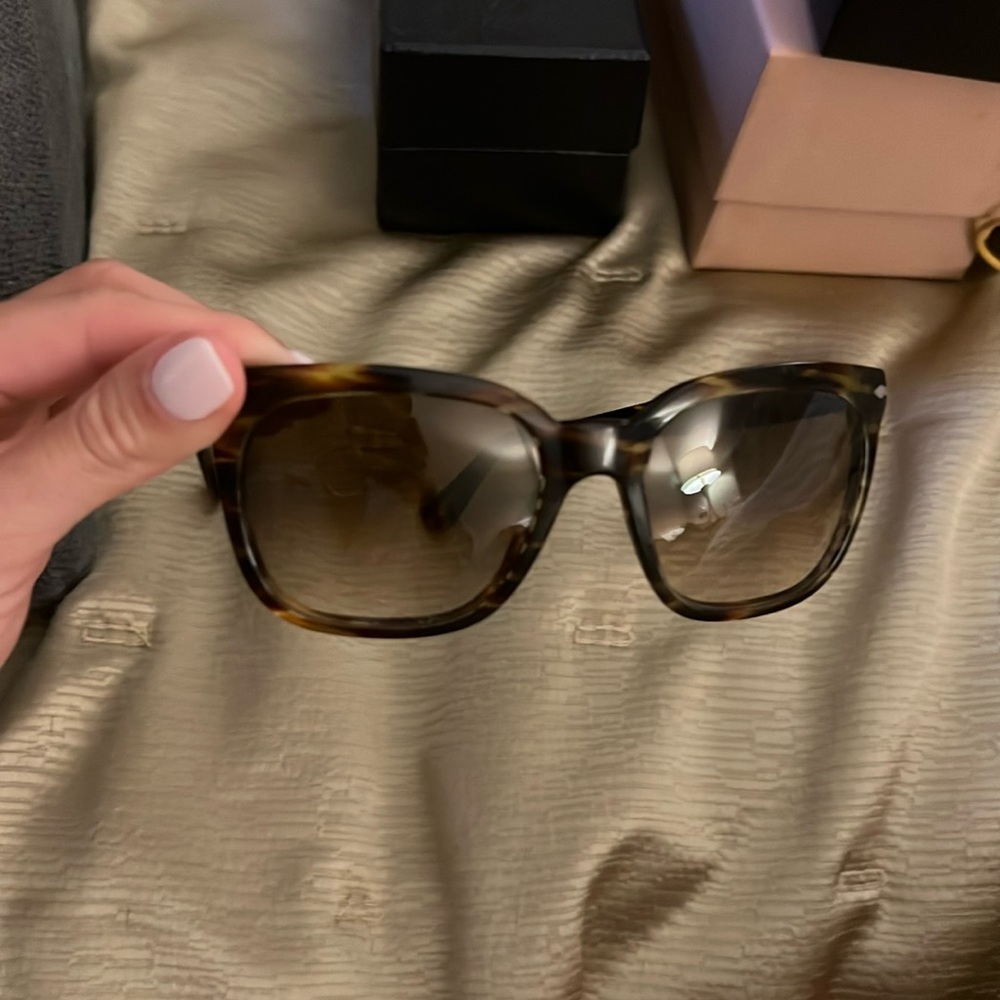 Sunglasses women brown